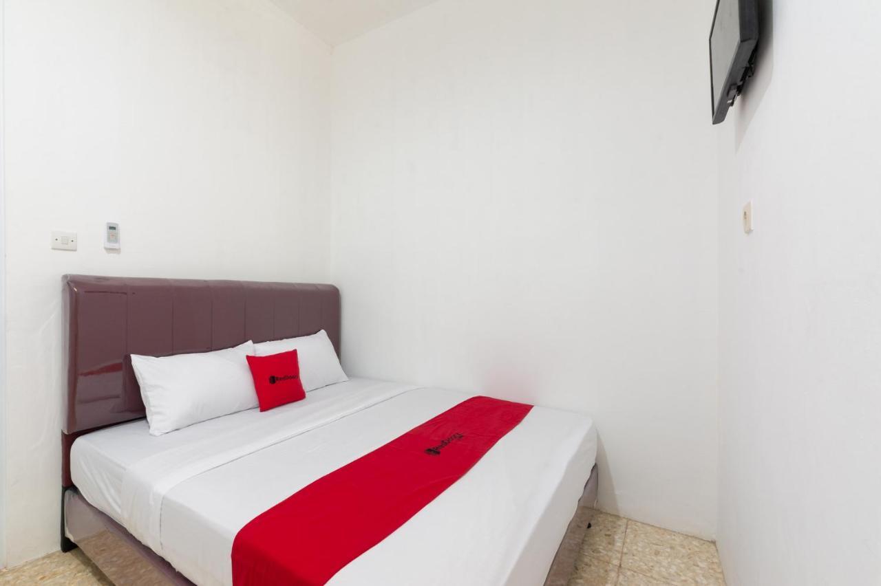Hotel Reddoorz @ Kemang Dalam